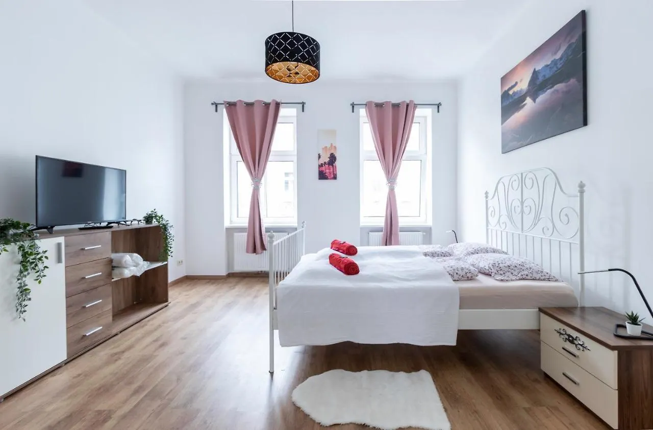 Brand New Märzstraße Apartment Wien